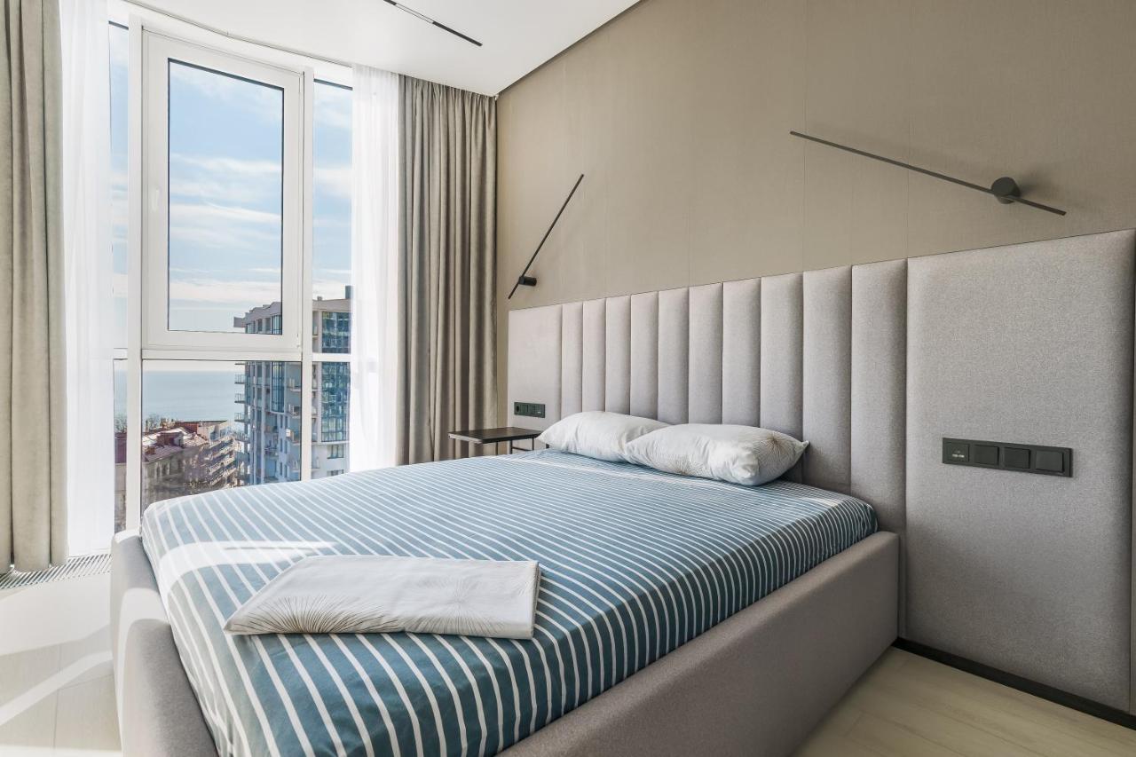 Luxury Waterfront 3-Bedrooms Apartment Odesa Exterior photo