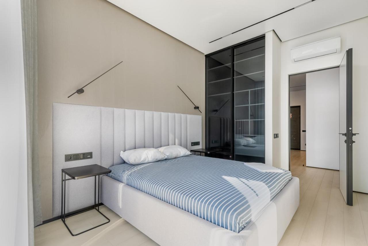 Luxury Waterfront 3-Bedrooms Apartment Odesa Exterior photo