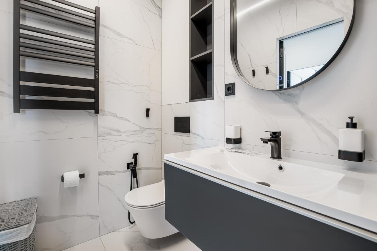 Luxury Waterfront 3-Bedrooms Apartment Odesa Exterior photo